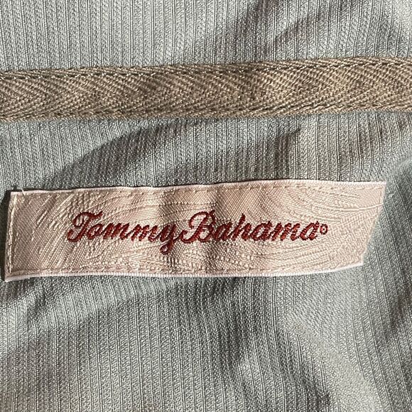 Tommy Bahama 100% Silk Embroidered Palm Tree Hawaiian Shirt Medium Short Sleeve - Picture 4 of 8
